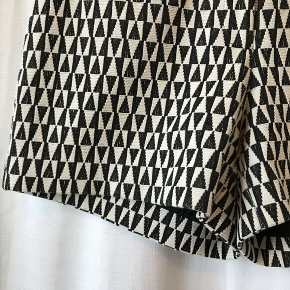 Anthropologie Cartonnier Neda Shorts Black White Geometric Print 4” Retro Mod 10 - Picture 3 of 10